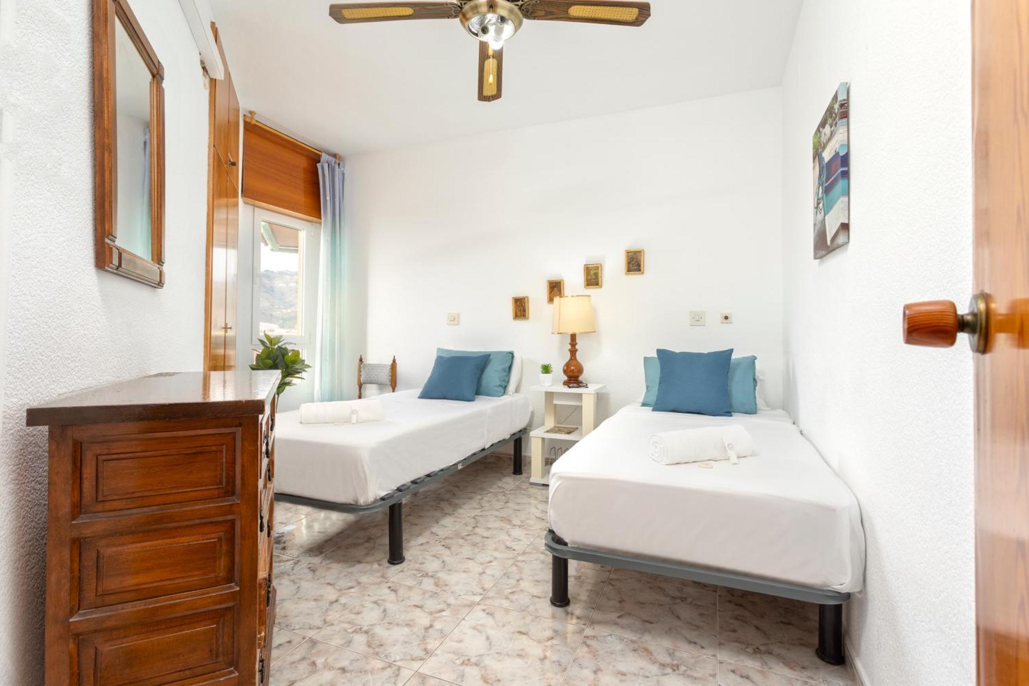 1003 - Seafront Apartment On El Paseo - Air Conditionning - Wi-Fi - Smart Tv Almuñécar المظهر الخارجي الصورة
